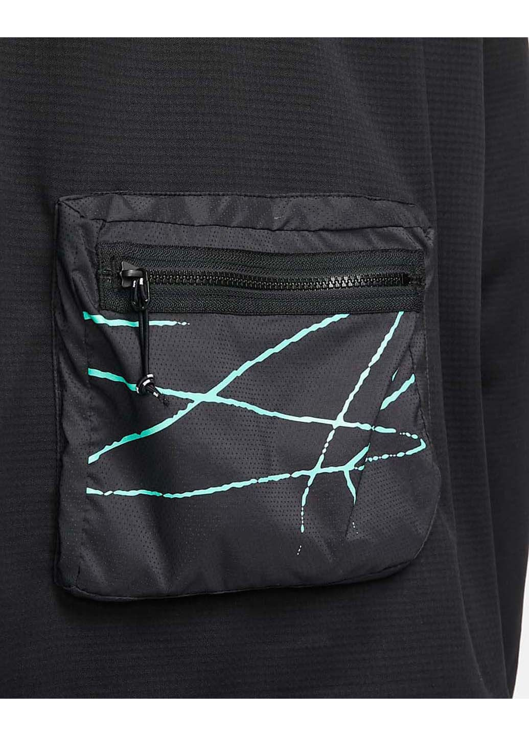 Чорна демісезонна куртка чоловіча Nike