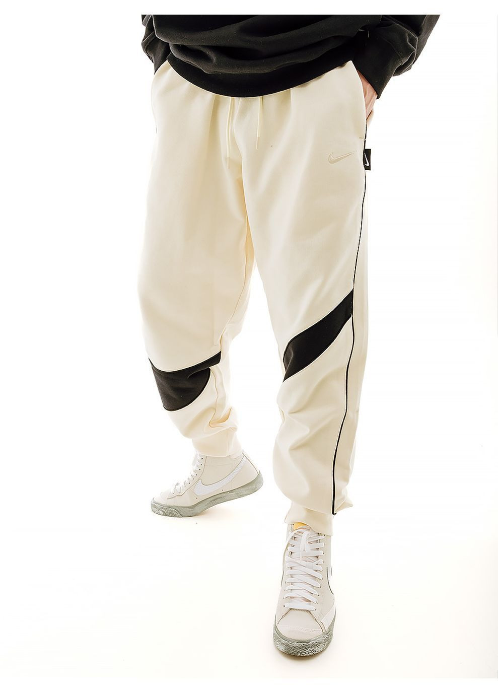 Чоловічі Штани SWOOSH PANT Бежевий Nike (282317259)