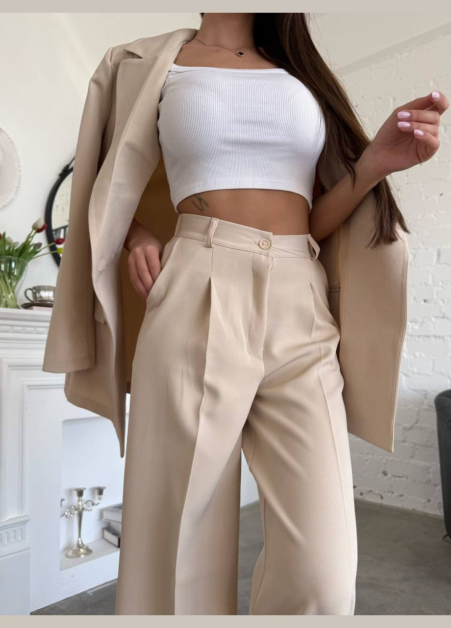 Женский однотонный брючный костюм Adelante (329902065)