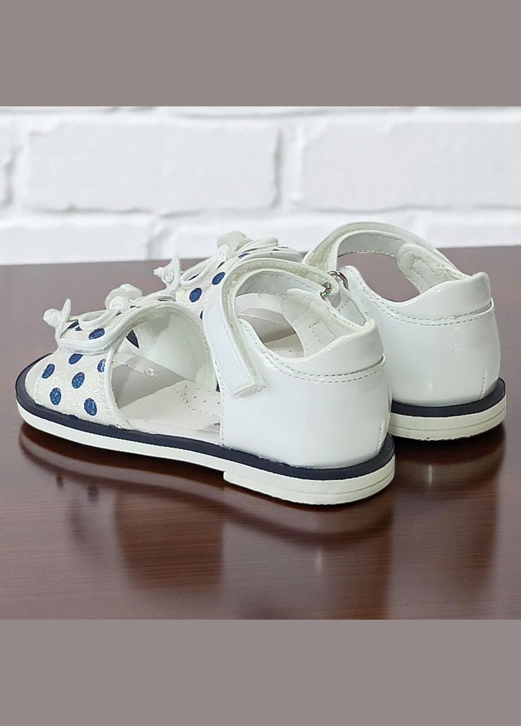 Ортопедичні босоніжки для дівчинки відкриті сандалі на липучках Казка Сказка (331899554)