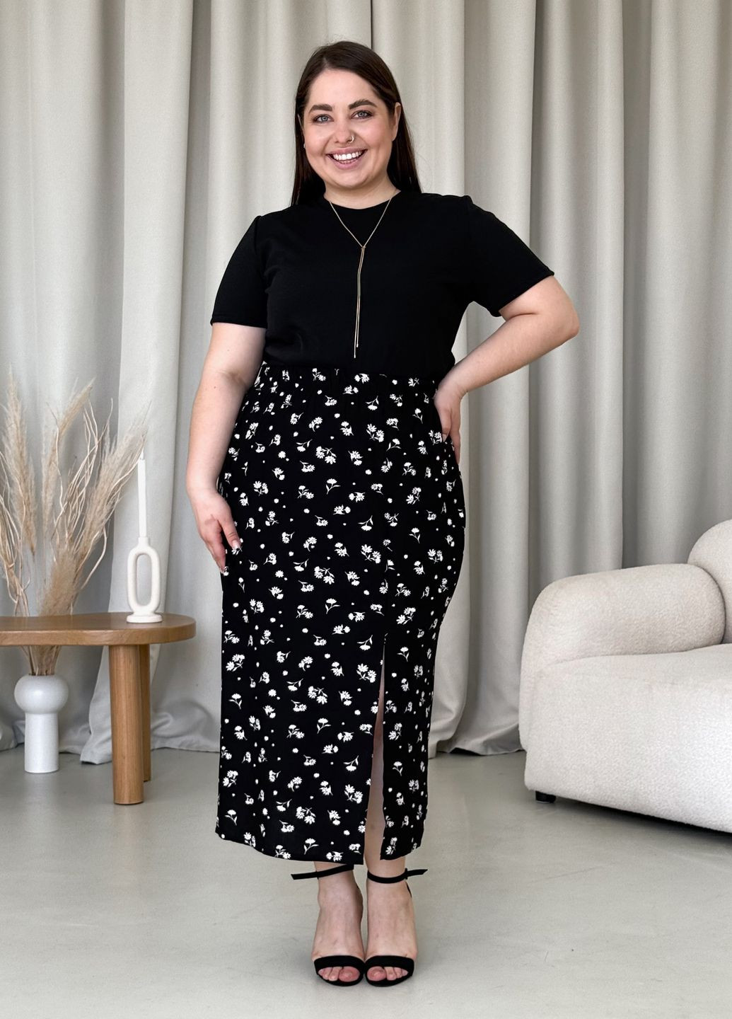 Черная пляжный, повседневная, кэжуал цветочной расцветки длинная летняя женская юбка в цветочек пояс на резинке Merlini тюльпан