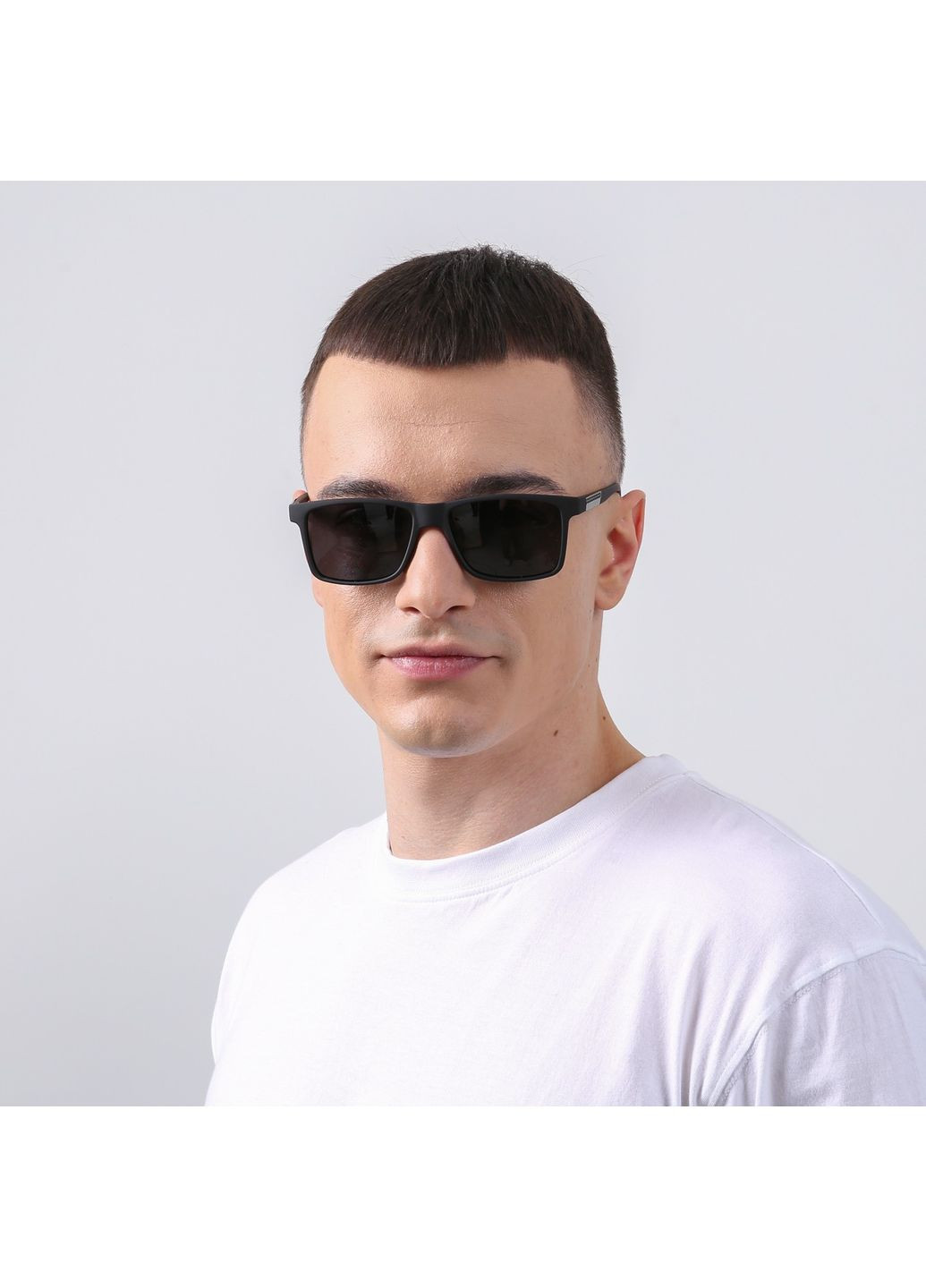 Солнцезащитные очки с поляризацией Классика мужские 773-165 LuckyLOOK 773-165M (329872799)