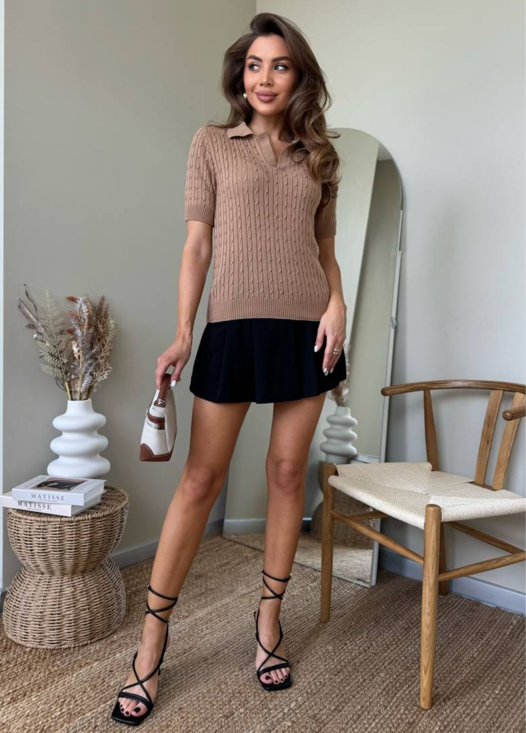 Вишукана повсякденна в'язана приталена футболка з короткими рукавами та відкладним коміром Україна - (331783577)