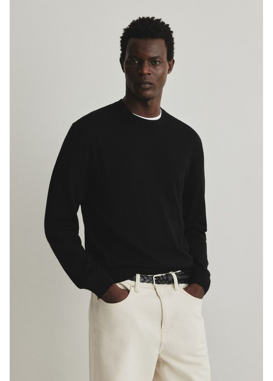 Черный зимний свитер шерсть бленд H&M