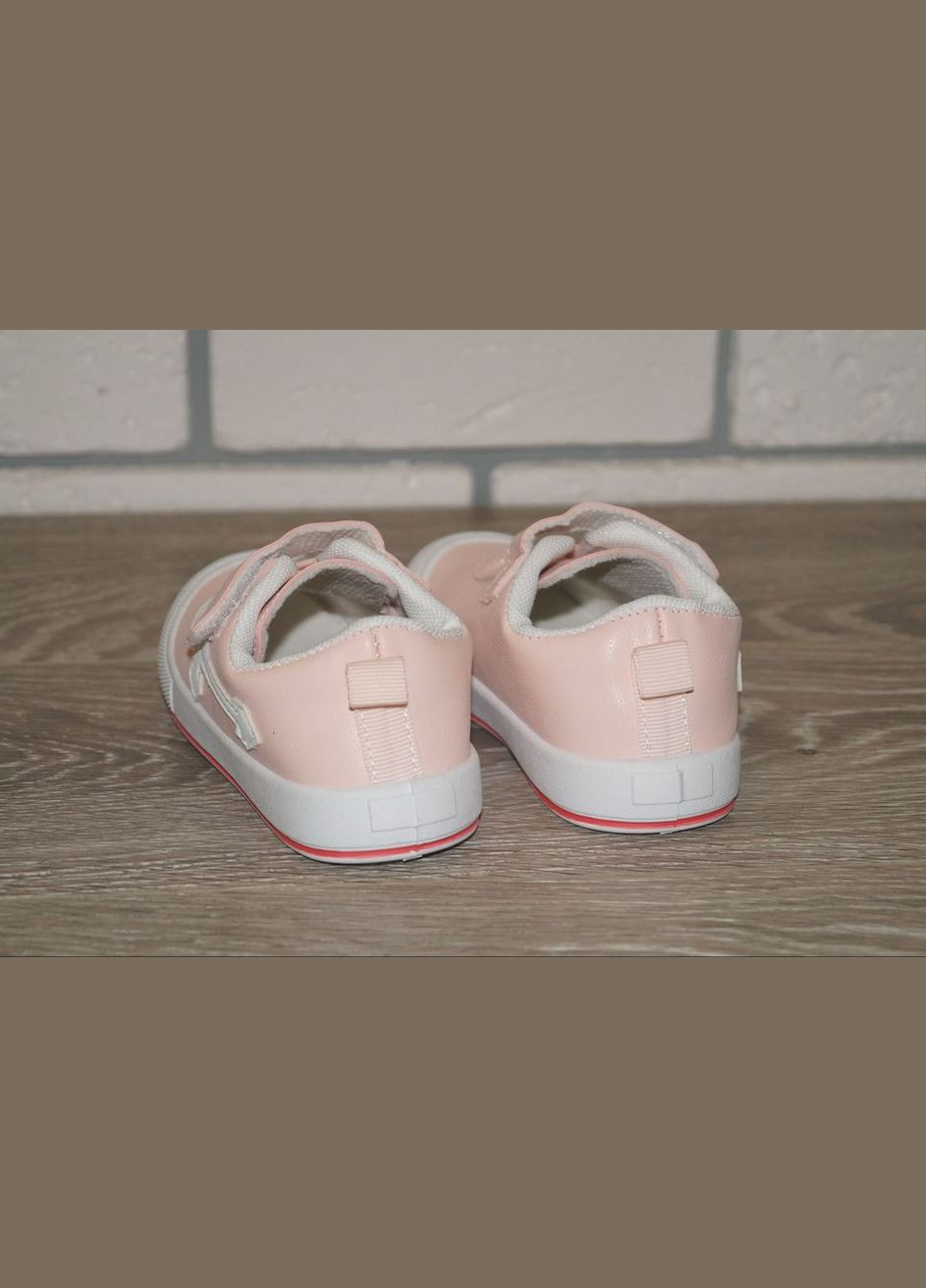 Светло-розовые демисезонные кроссовки для девочки розовые Канарейка