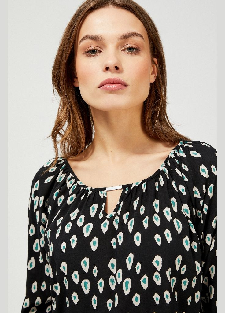 Чорна блузка Moodo
