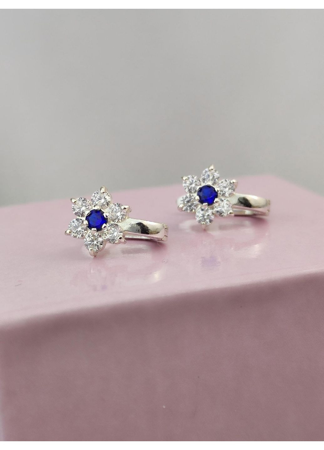 Срібні сережки дитячі 925 проби квітка із синім камінчиком No Brand (367089317)