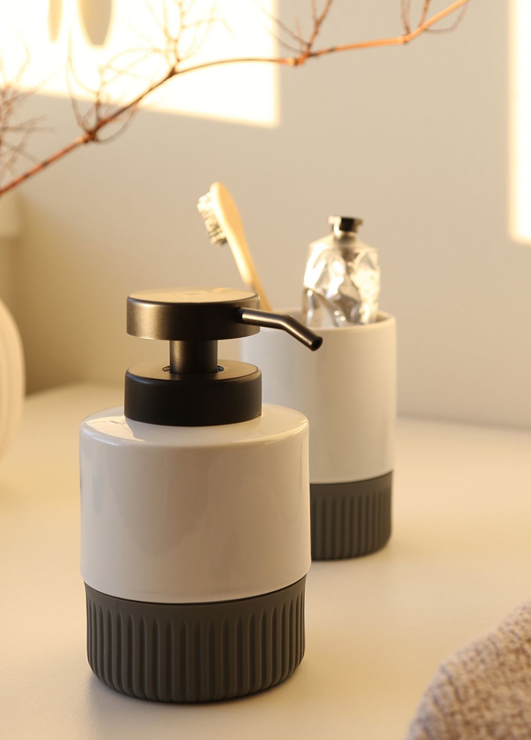 Подставка для зубных щеток "Stockholm" 300 мл MVM (322931553)