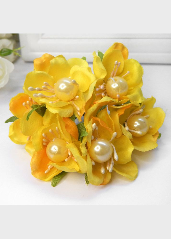 Искусственные цветы Яблоня с бусинами, букетик, 10 см, желтые, 6 шт No Brand (340486188)