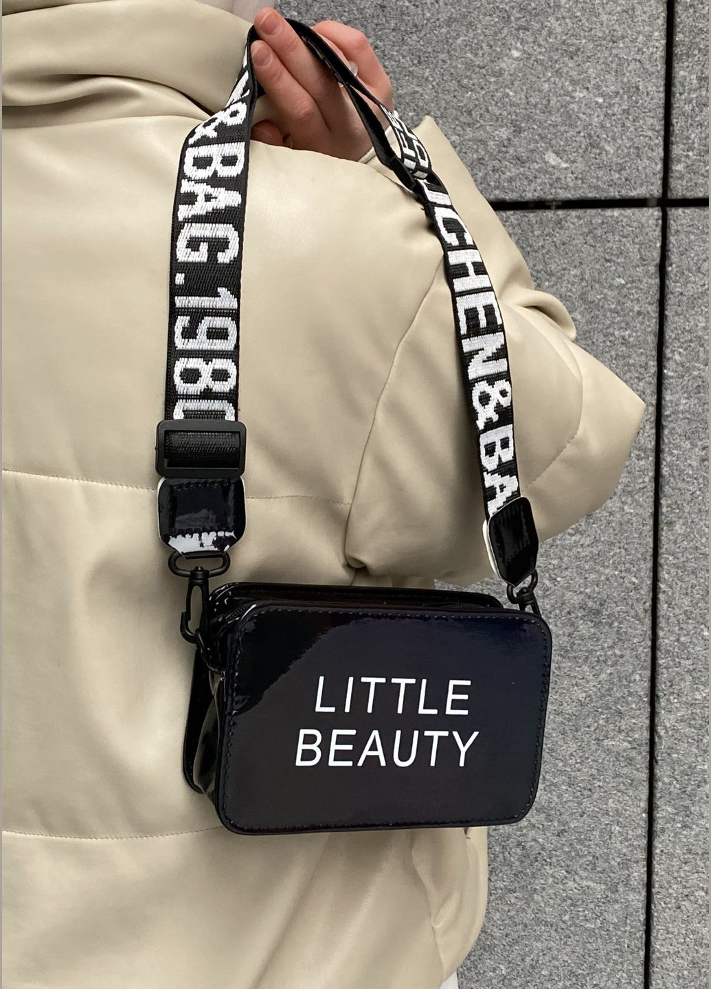 Женская детская голографическая сумка кросс-боди через плечо LITTLE BEAUTY черная No Brand (285794903)