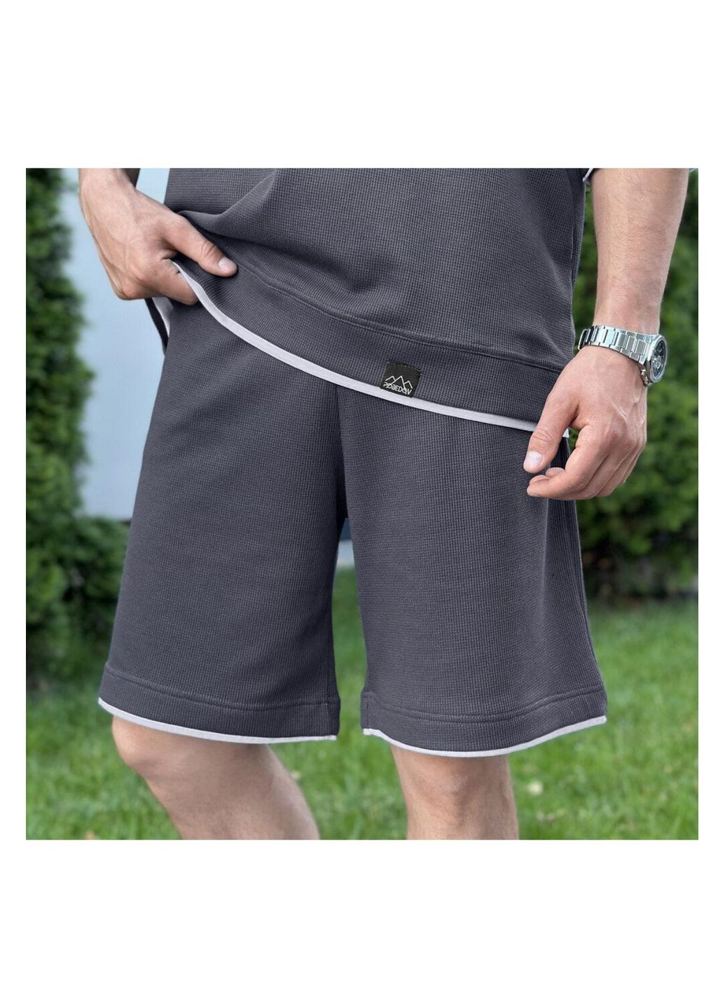 Сірий літній чоловічий костюм з шортами No Brand