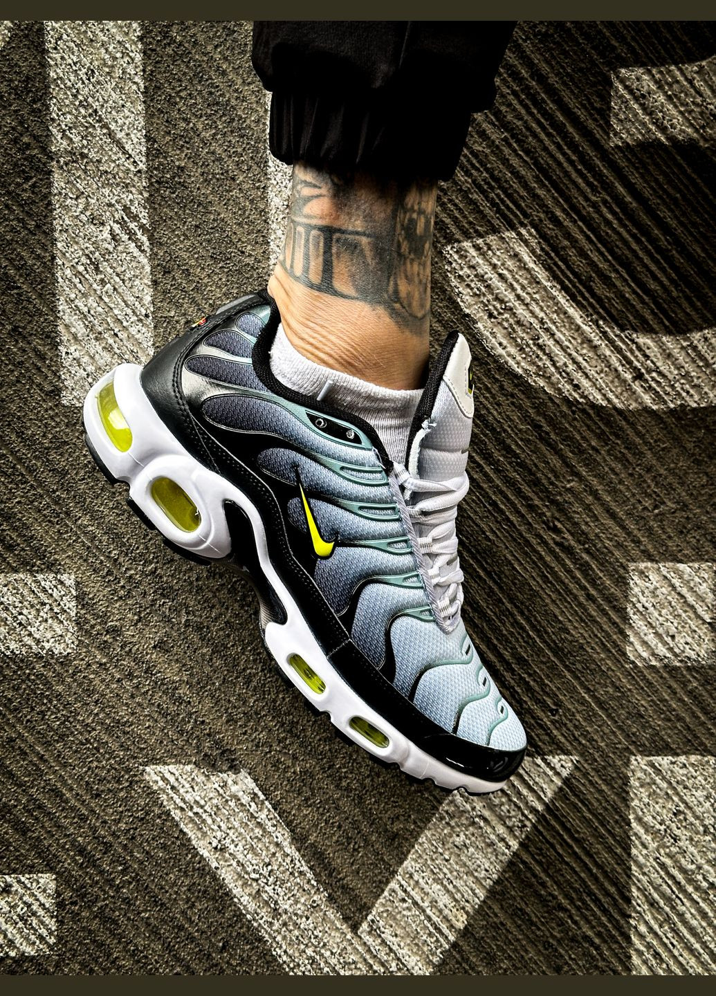 Синие демисезонные кроссовки мужские nike air max tn plus 'bright cactus' | найк аир макс тн плюс синие No Brand