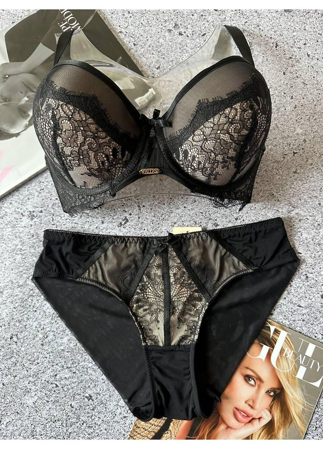 Чорний комплект нижньої білизни на чашку d чорний Weiyesi