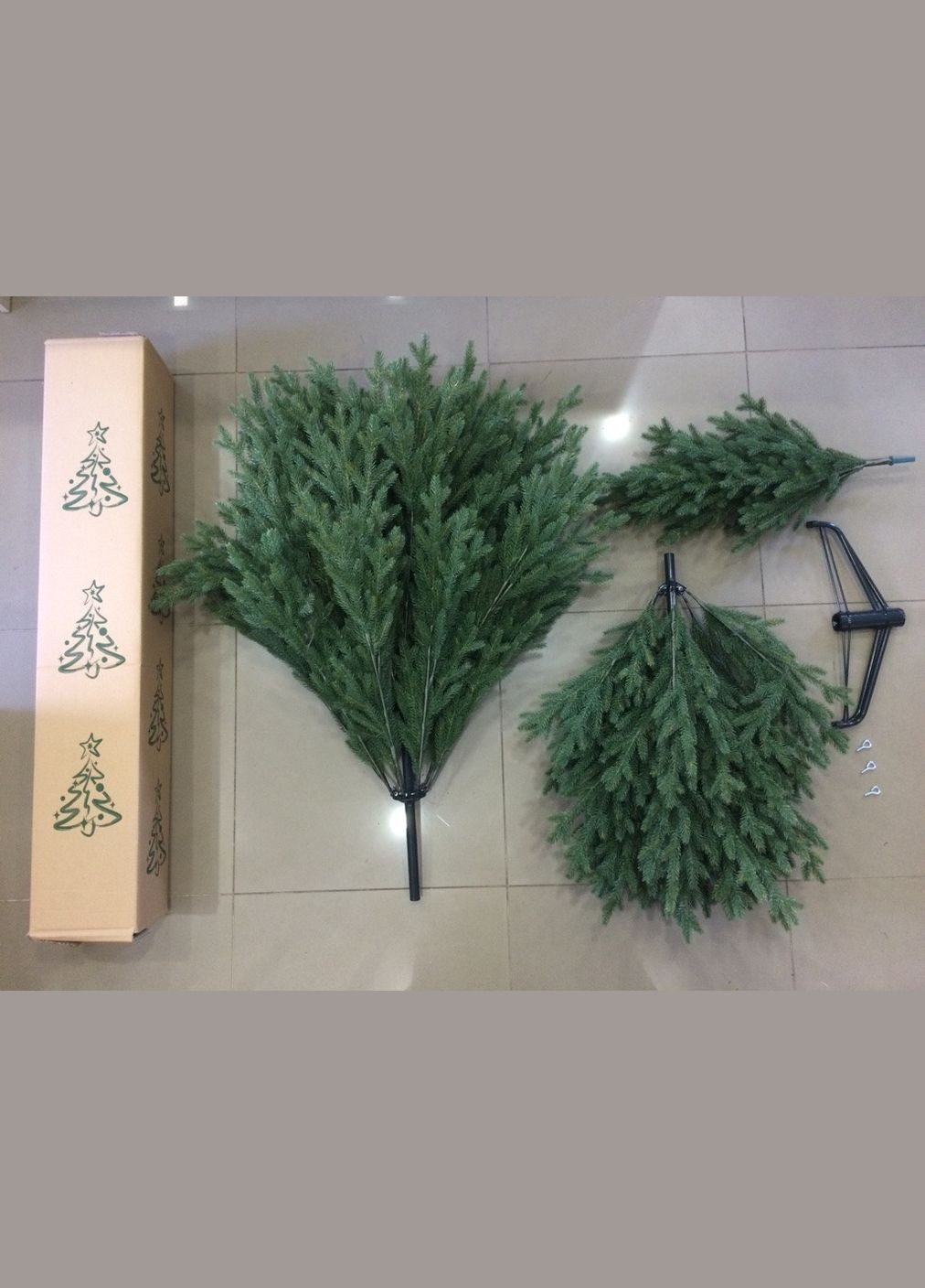 Штучна комбінована ялинка YalynkyWorld литі голки та плівка ПВХ Санта-Преміум 210 см Kvazar (312015712)