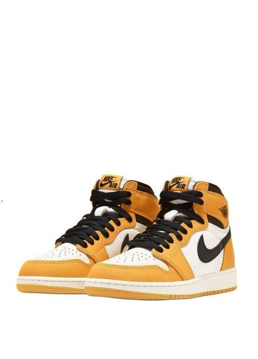 Горчичные демисезонные кроссовки Nike