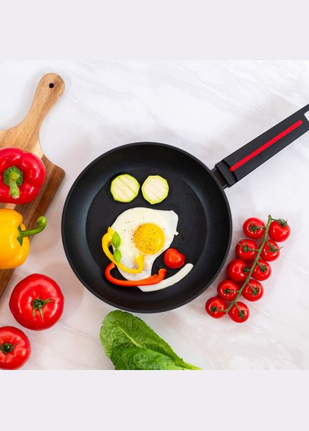 Сковорода с антипригарным покрытием 24 см (MG-1174) Magio (334005834)