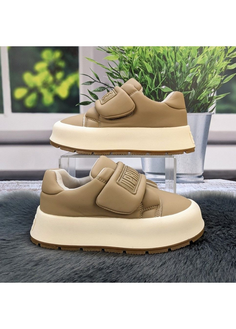 Бежевые демисезонные кроссовки детские для девочки Jong Golf