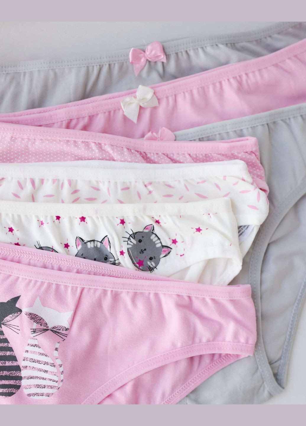 Набір жіночих базових трусиків тижневок - 7 шт Nicoletta (303617389)