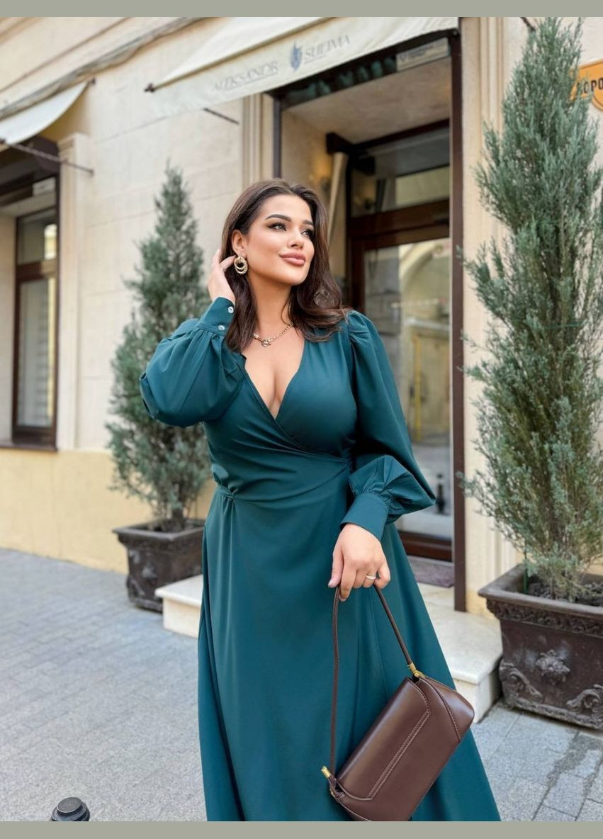 Зеленое вечернее платье а-силуэт Moon однотонное