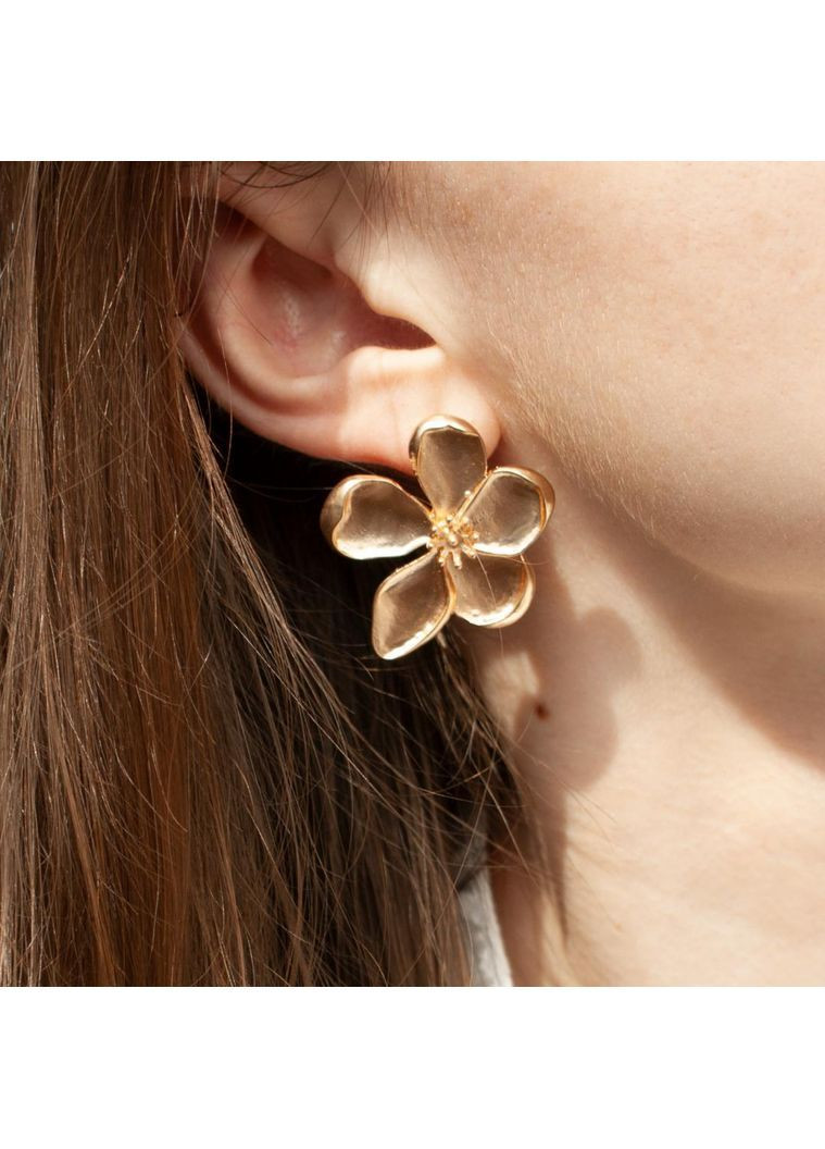 Сережки з великими квітами Сакура матові вінтажний y2k стиль золотиста пара сережок гвоздики для дівчини квіткова форма аніме No Brand (363264262)