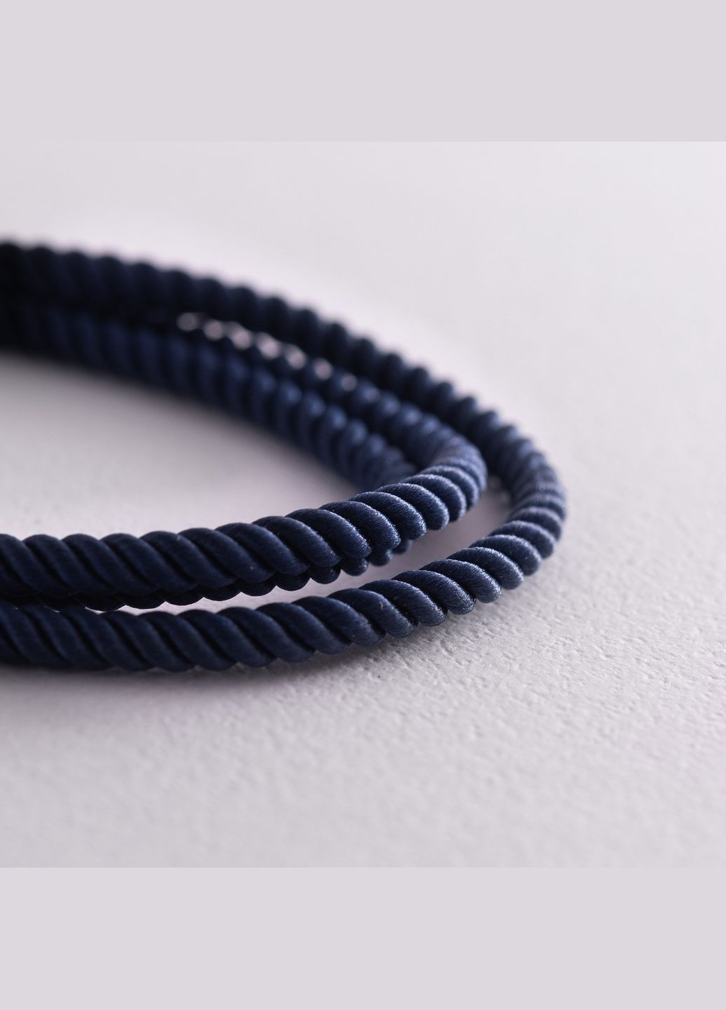 Шелковый синий шнурок с гладкой серебряной застежкой (3мм) 18397 60 Oniks (264024148)