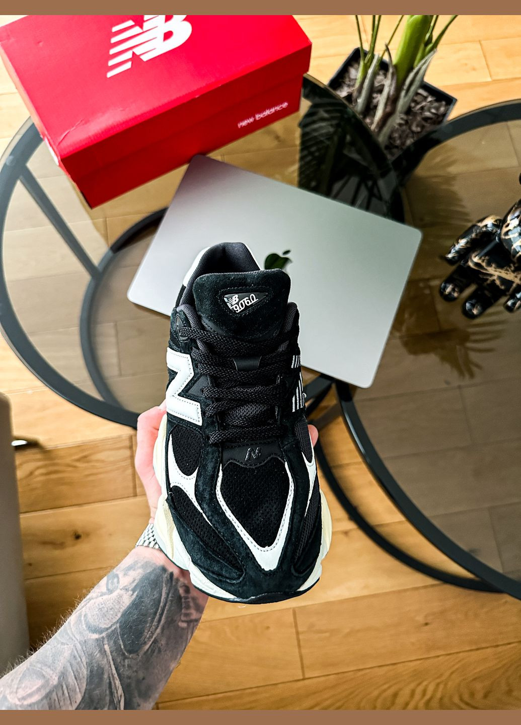 Чорні Осінні кросівки чоловічі і жіночі new balance 9060 black/white | нью баланс 9060 чорні No Brand