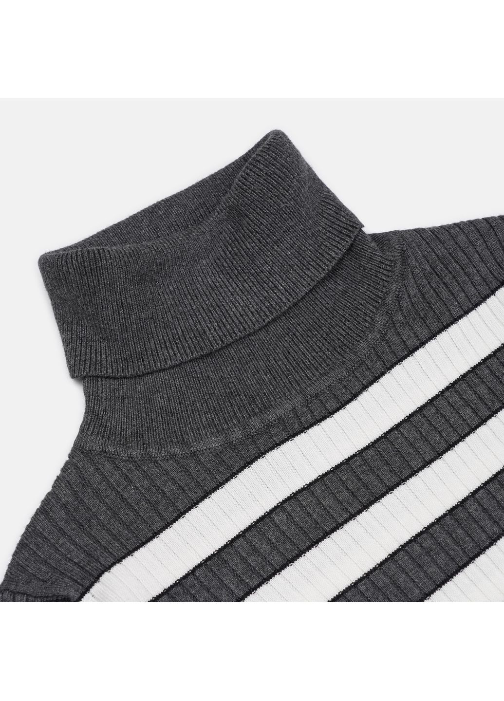 Белый демисезонный свитер Primark