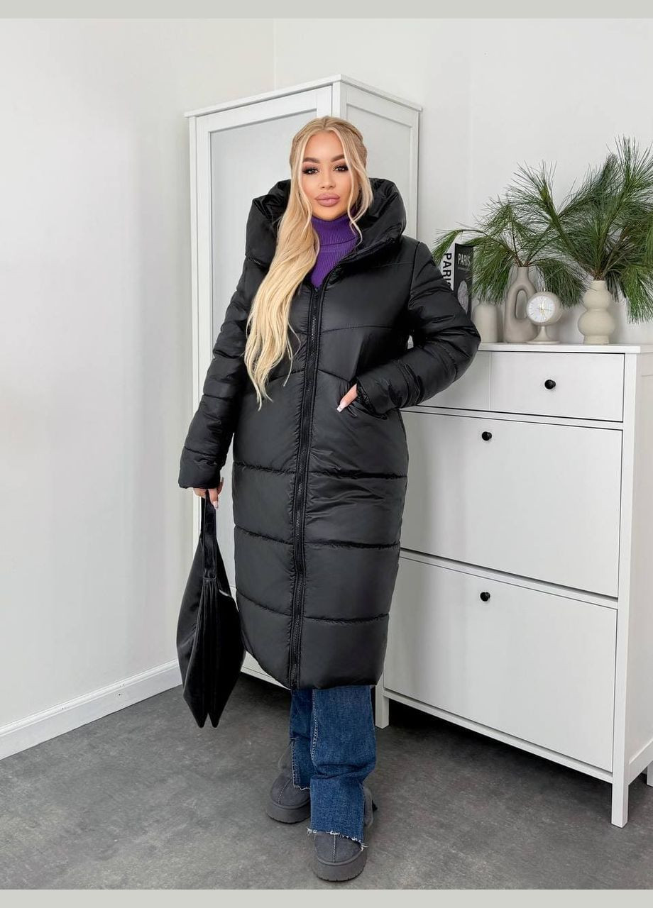 Чорна зимня жіноча зимова куртка чорного кольору New Trend