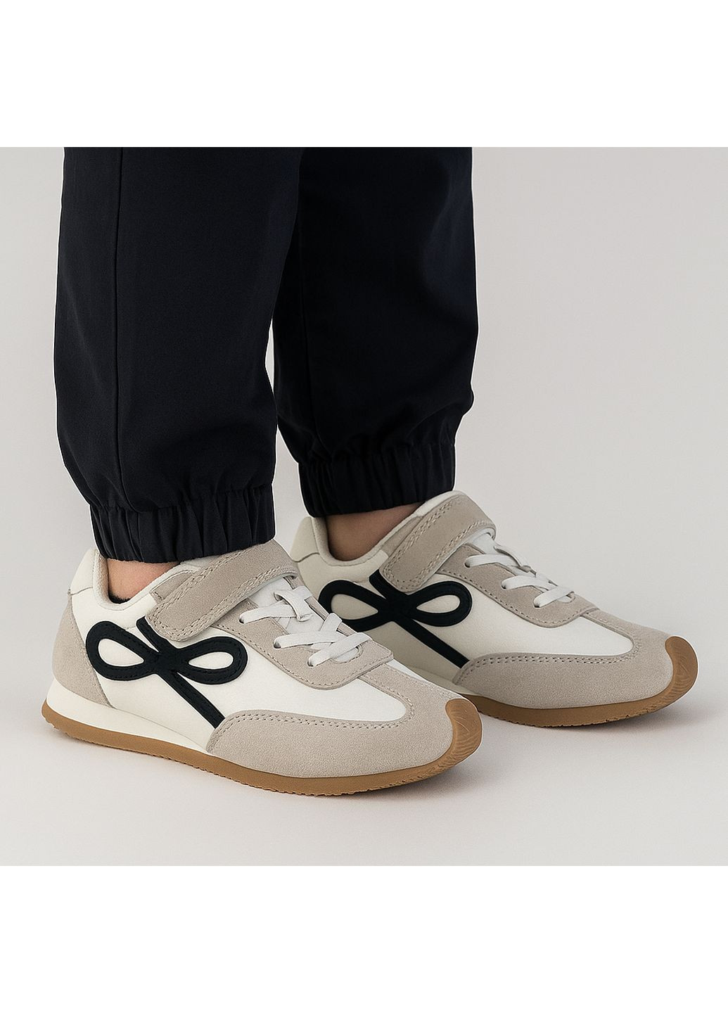 Серые демисезонные детские кроссовки для девочки Jong Golf