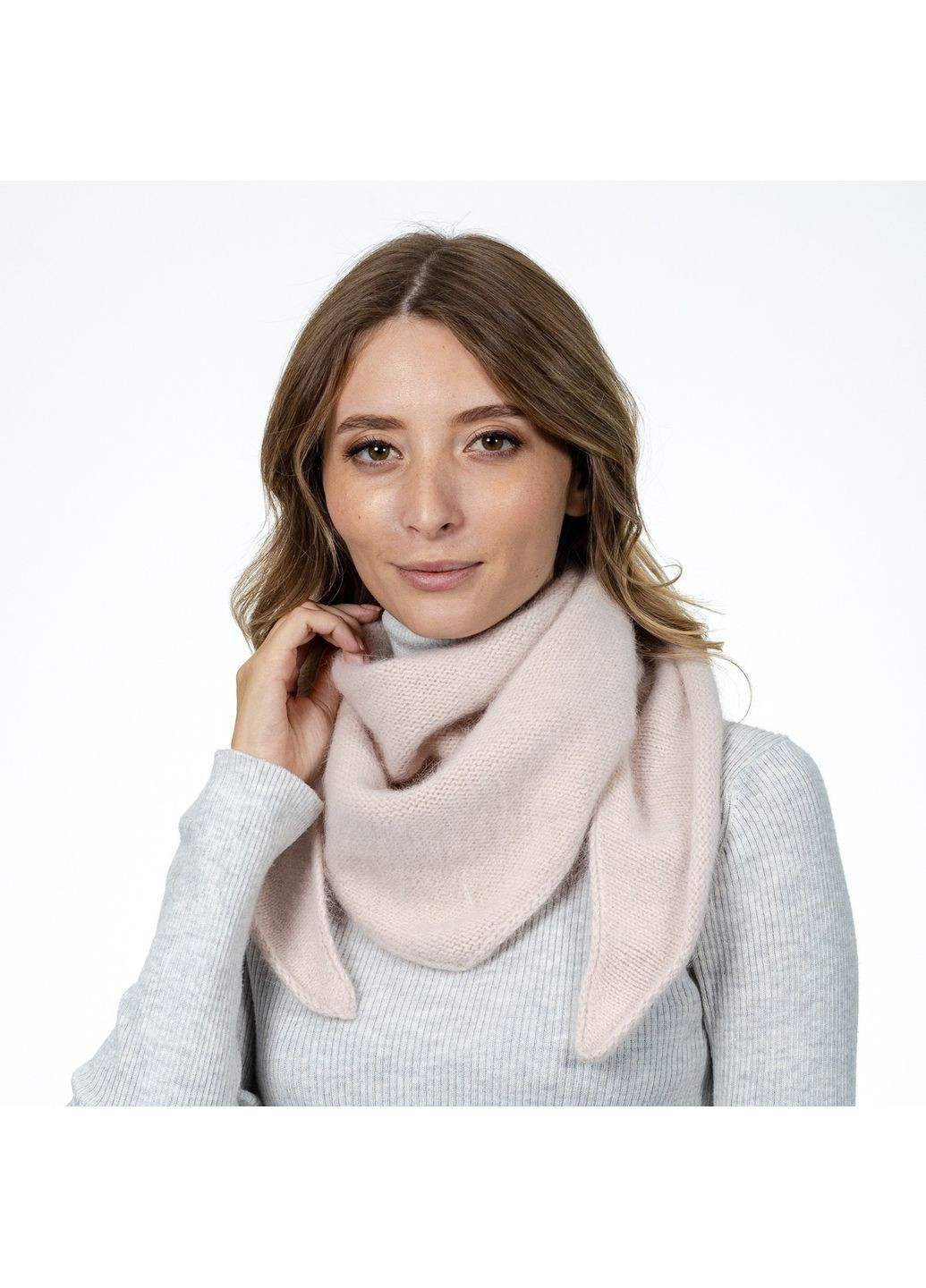 Бактус женский ангора бежевый АЛАНА LuckyLOOK 565-074 (322793190)