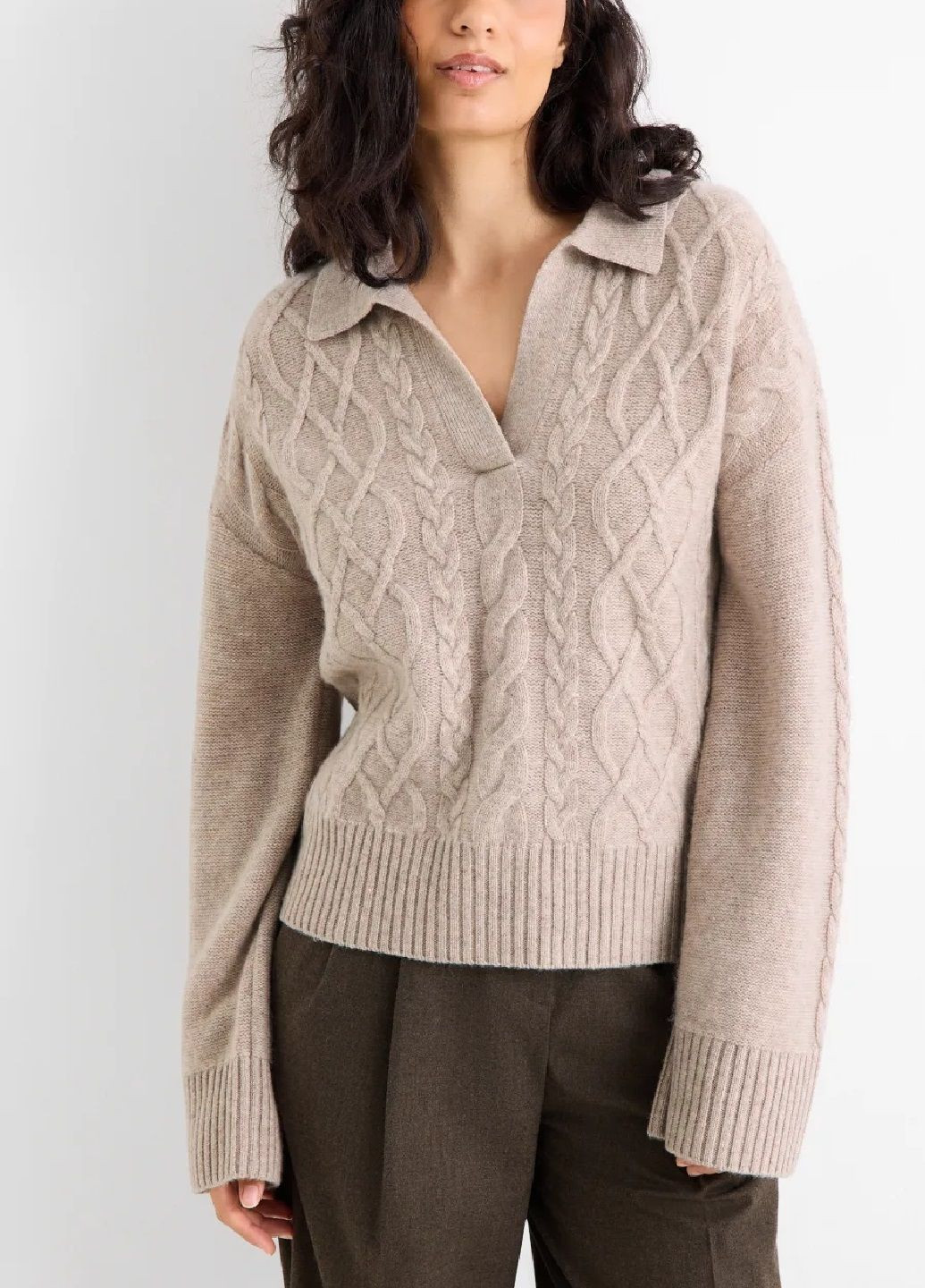 Світло-бежевий демісезонний светр C&A