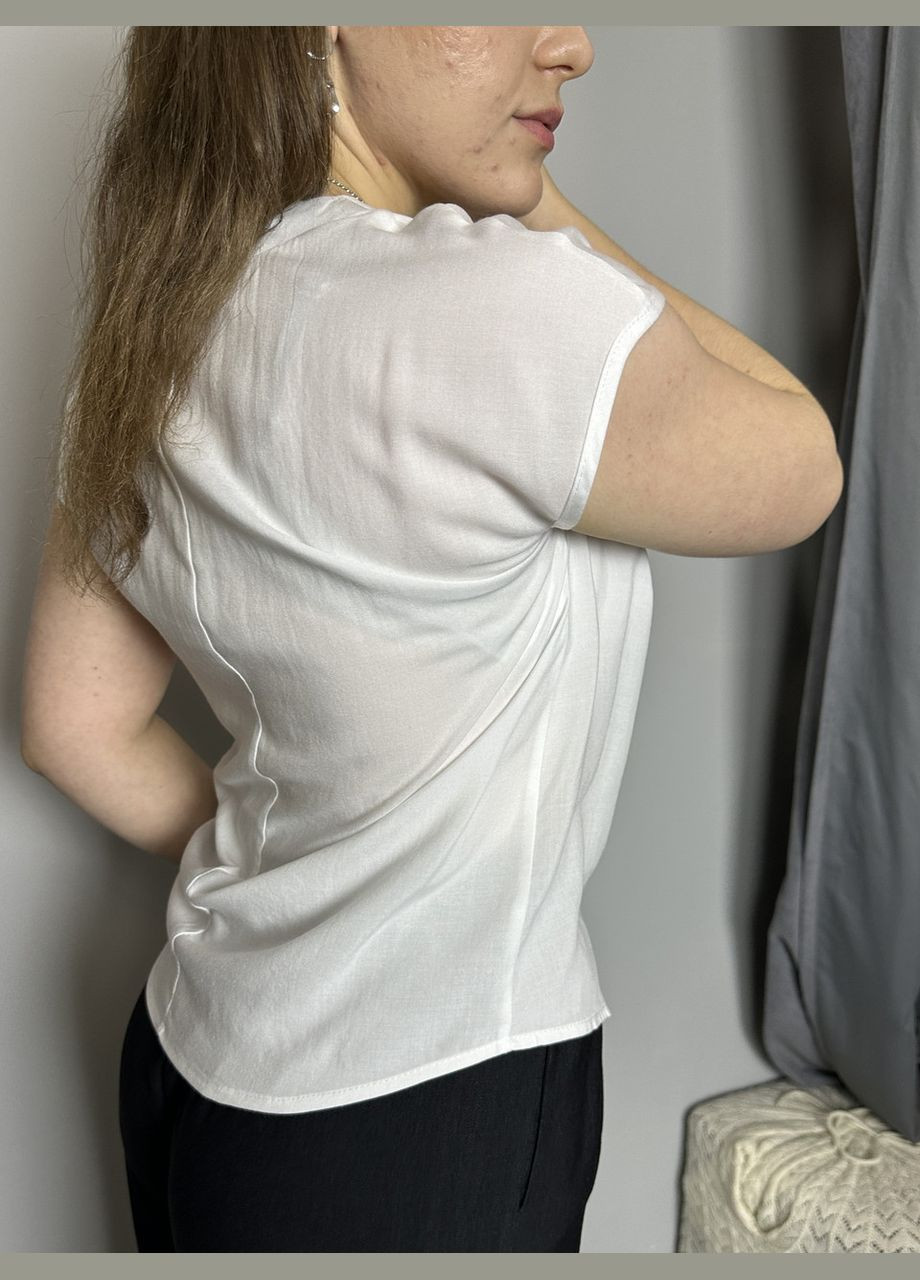 Белая демисезонная блуза элегантная женская из лёгкой ткани белая mkaz6497-1 Modna KAZKA