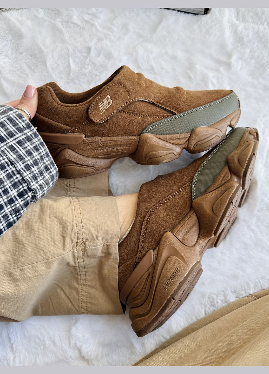 Кроссовки женские и мужские New Balance 8040 Brown Khaki | Нью Баланс 8040 коричневые No Brand коричневые демисезоны (340116921)