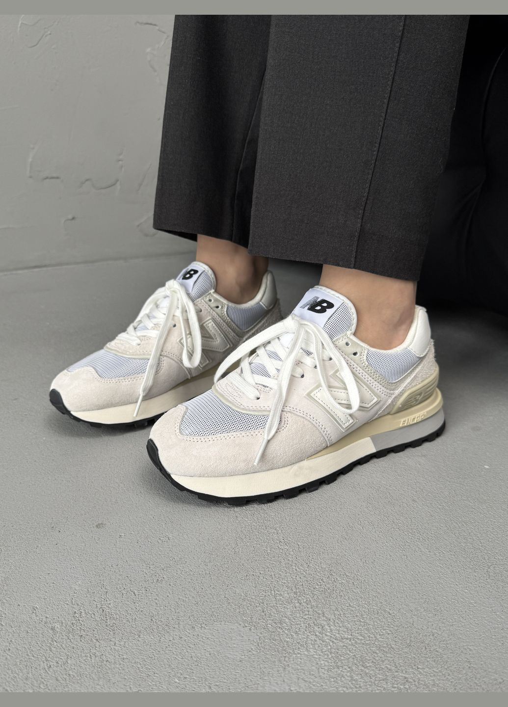 Белые демисезонные кроссовки мужские и женские new balance 574 white | нью беланс 574 белые No Brand