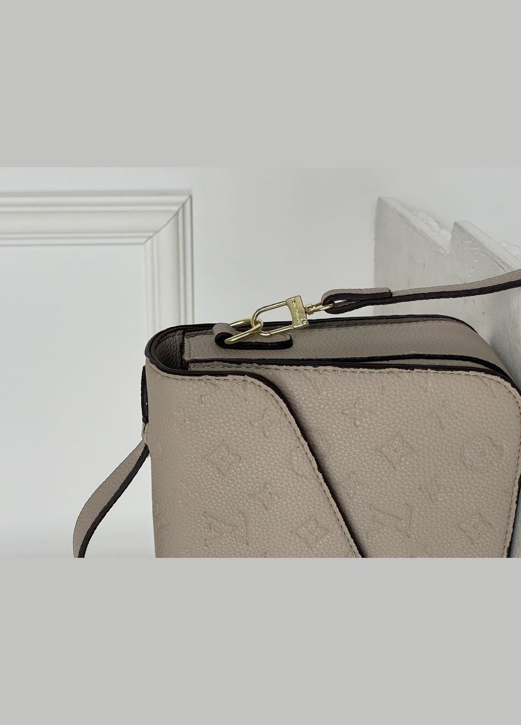 Сумочка женская Луи Витон Pochette LUX Medium size (бежевый цвет) No Brand (322505910)