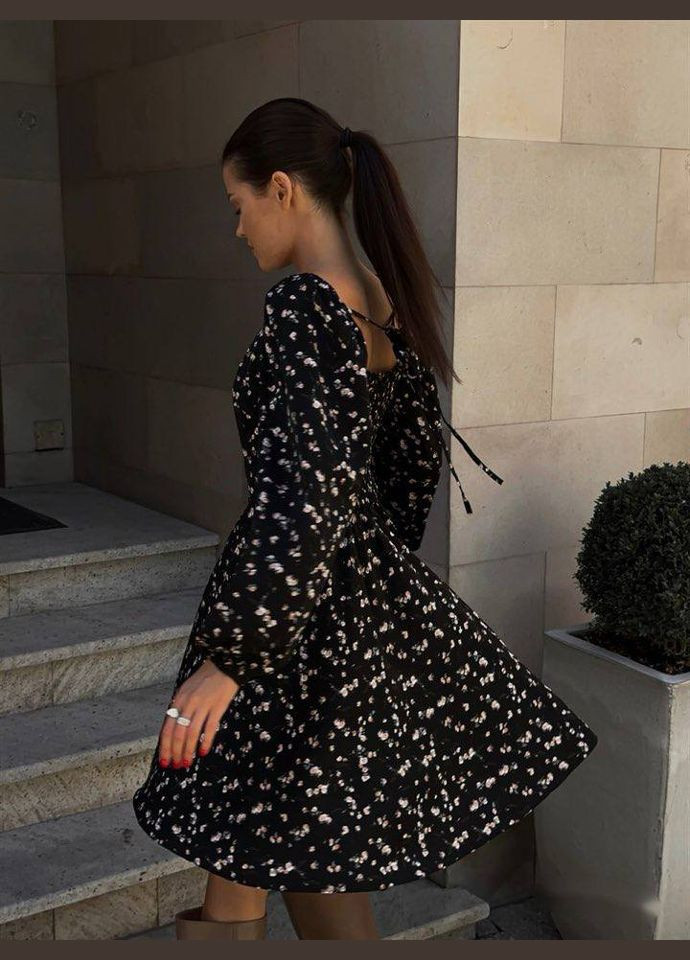 Чорна мила і супер ефектна сукня Украина з квітковим принтом
