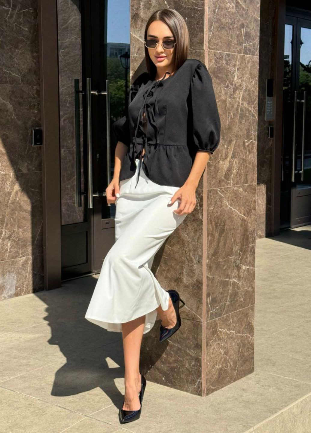 Молочная повседневная юбка меди асимметричного кроя Україна