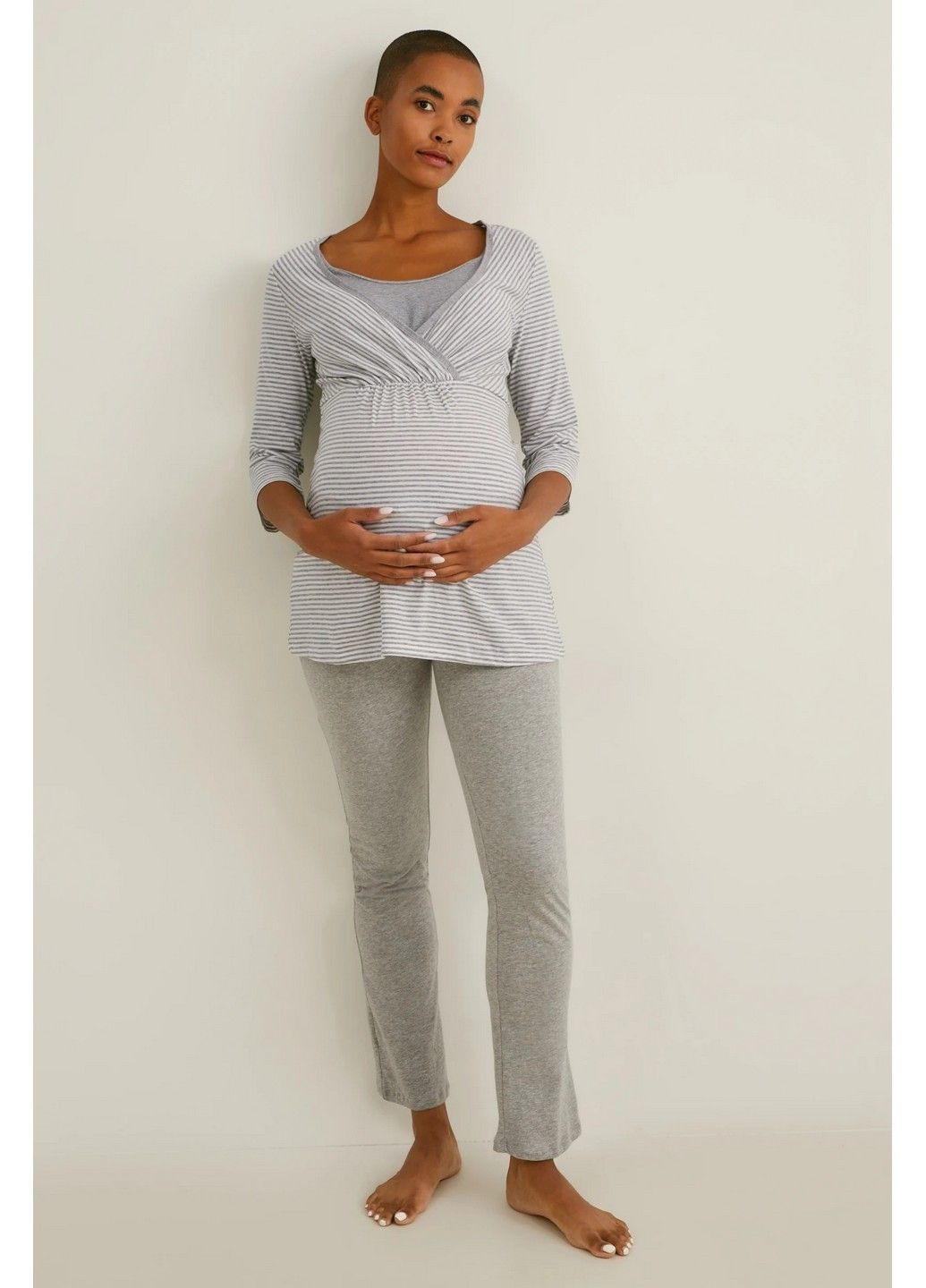Серая всесезон пижама для беременных и мам(штаны, лонгслив) C&A