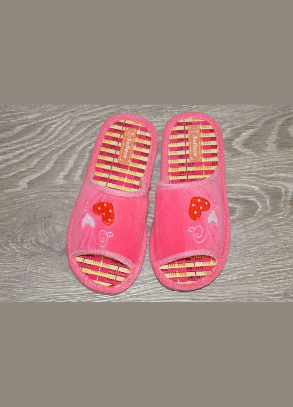 Розовые женские домашние тапочки с бамбуковой стелькой и сердечками розовые No Brand с аппликацией, с вышивкой