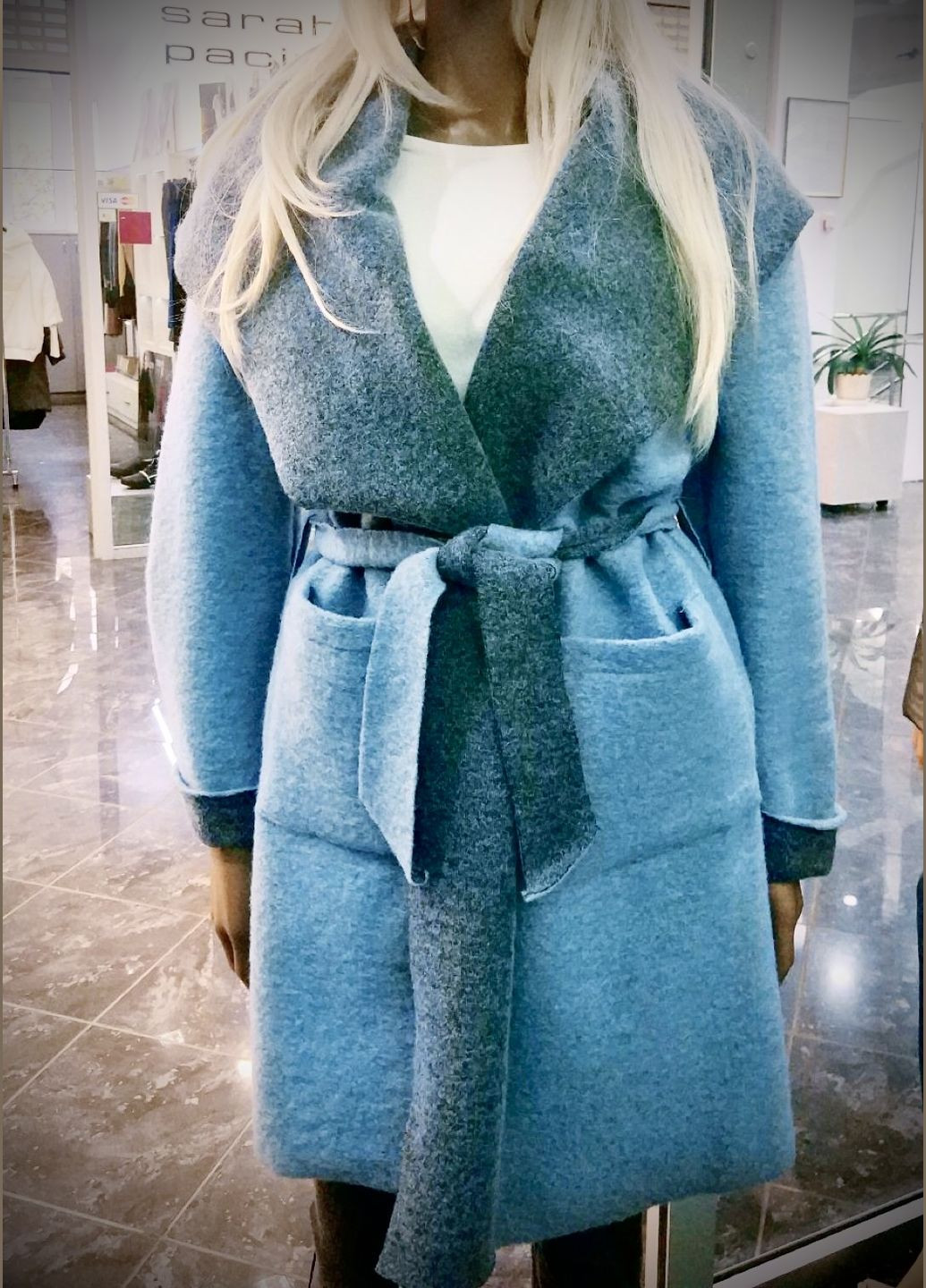 Голубое демисезонное Пальто женское owersize Италия No Brand