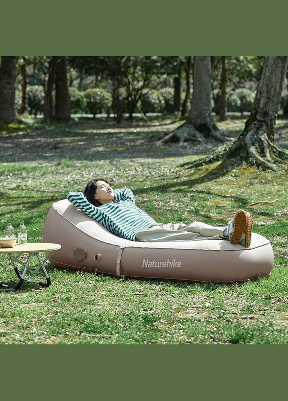 Матрац надувний CNH22DZ027 з підголовником та вбудованою помпою Бежевий (6975641885450) Naturehike (306815925)