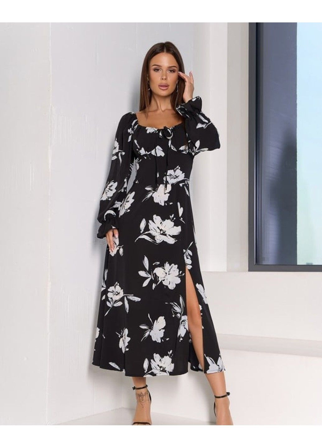 Черное повседневный платья sa-551 черный/белый ISSA PLUS