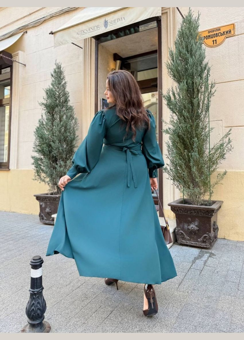 Зеленое вечернее платье а-силуэт Moon однотонное