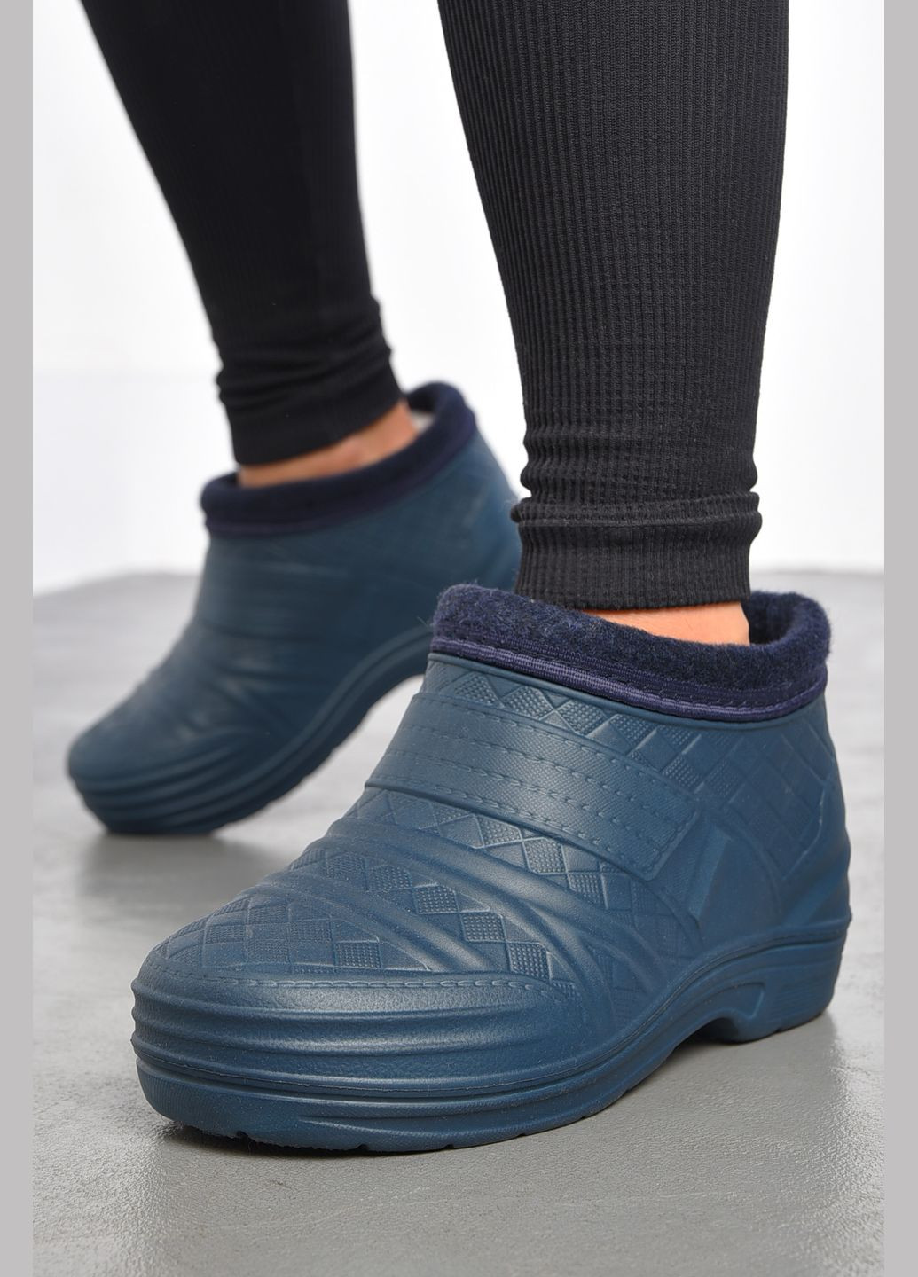 Калоші жіночі на хутрі темно-синього кольору Let's Shop (302660533)