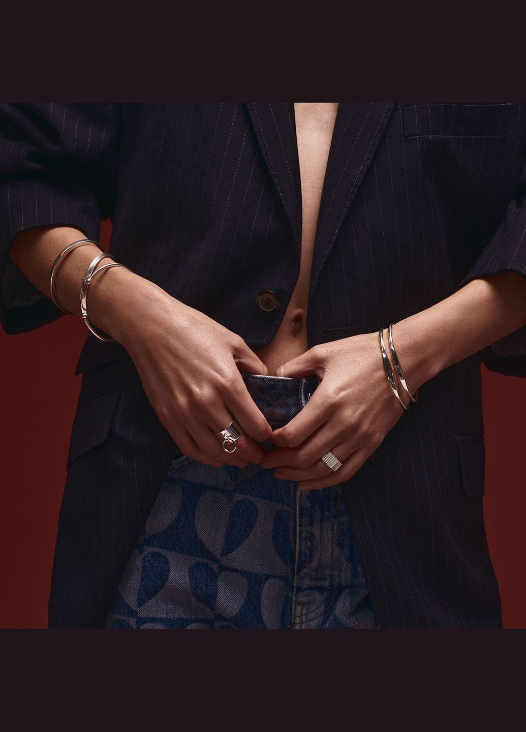 Жесткий серебряный браслет 141678 17 17 Oniks (323426225)