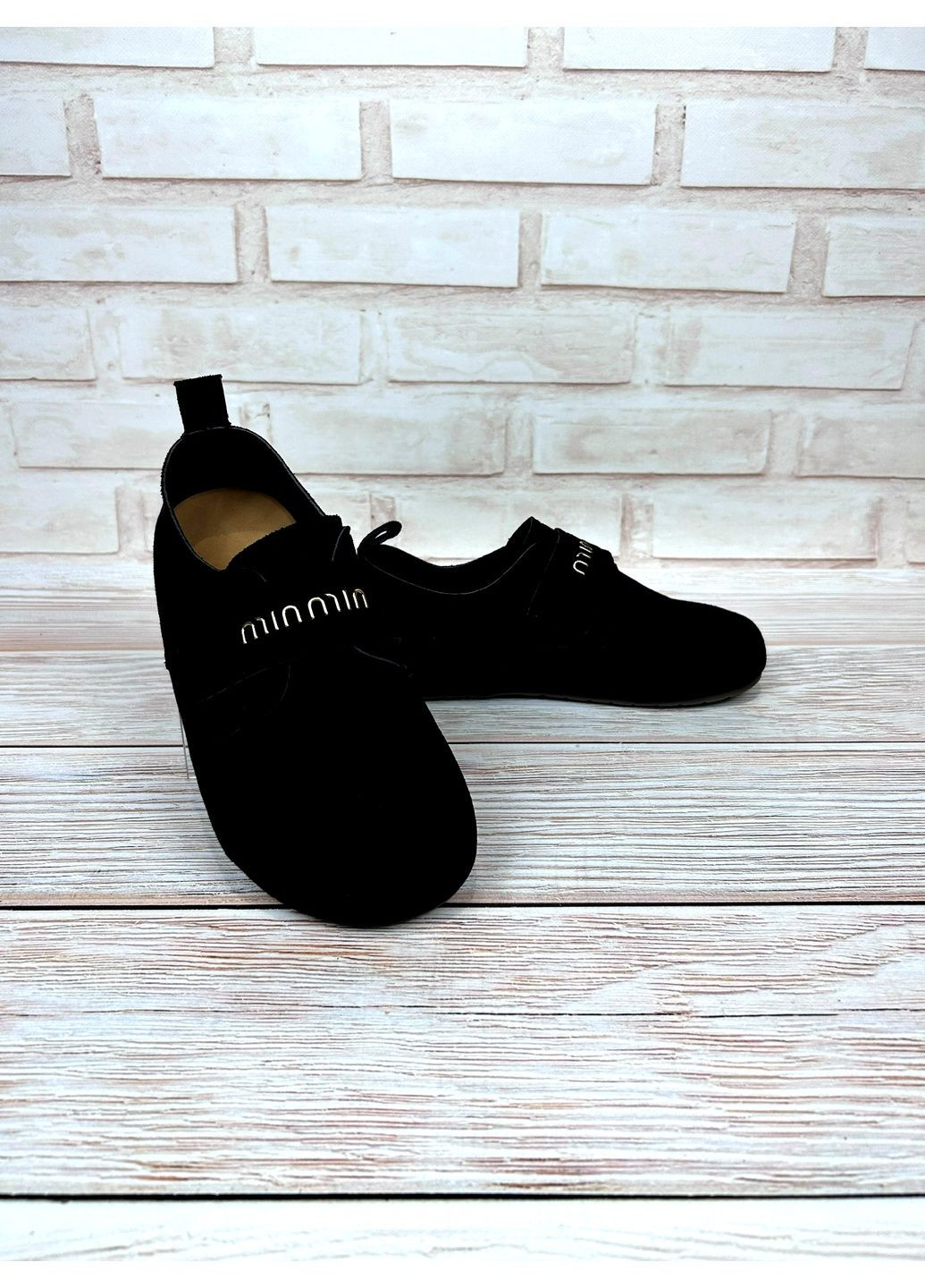 Женские кроссовки черные низкие демисезонные кроссовки из искусственной анатомической замши для прогулок Veagia чёрные демисезоны (348782800)