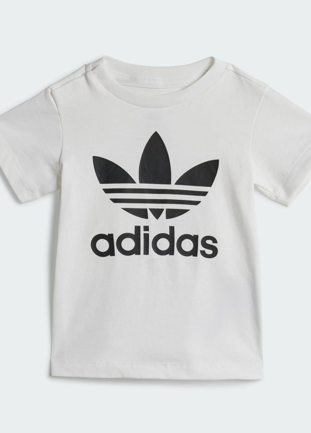 Комплект: футболка та шорти adidas (298367776)