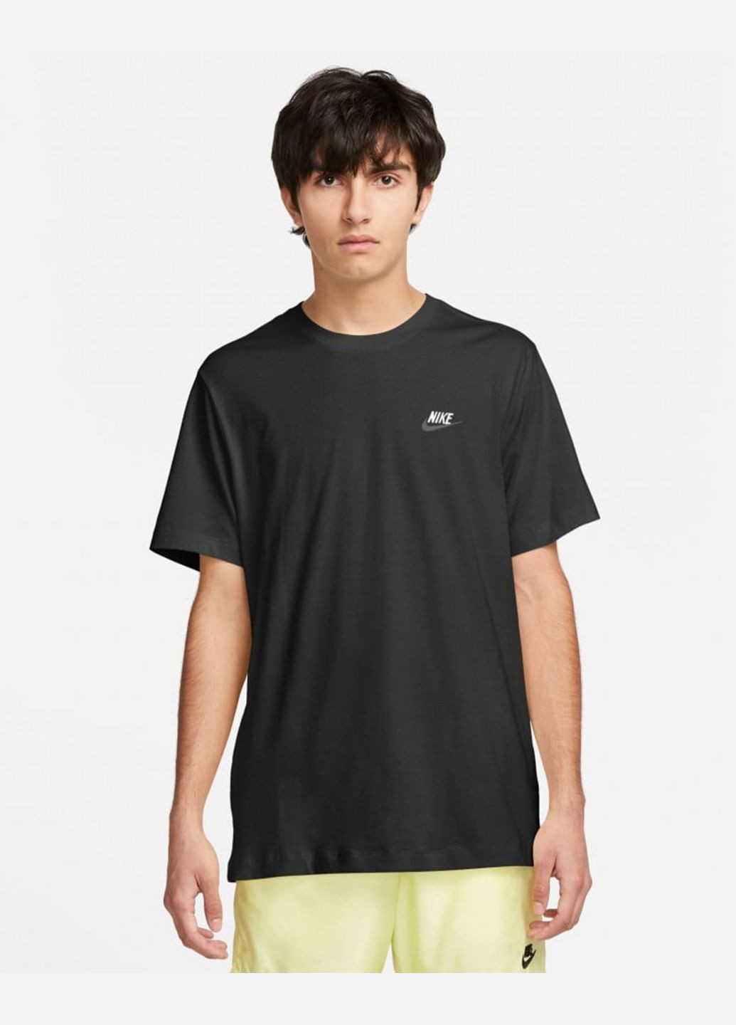 Черная мужская футболка portswear club ar4997-014 черная Nike