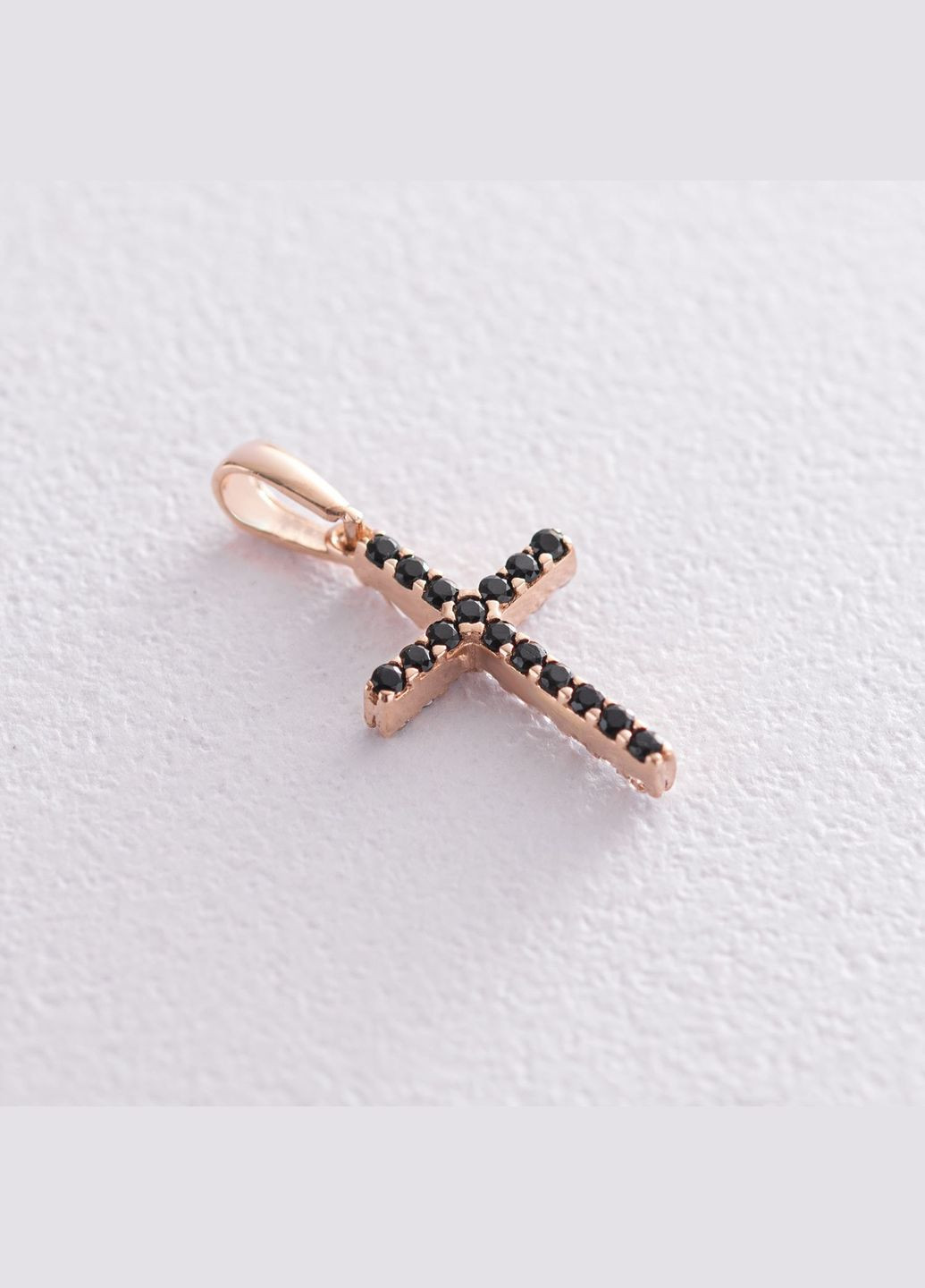 Золотий хрестик з білими і чорними фіанітами п03158 Oniks (264024369)