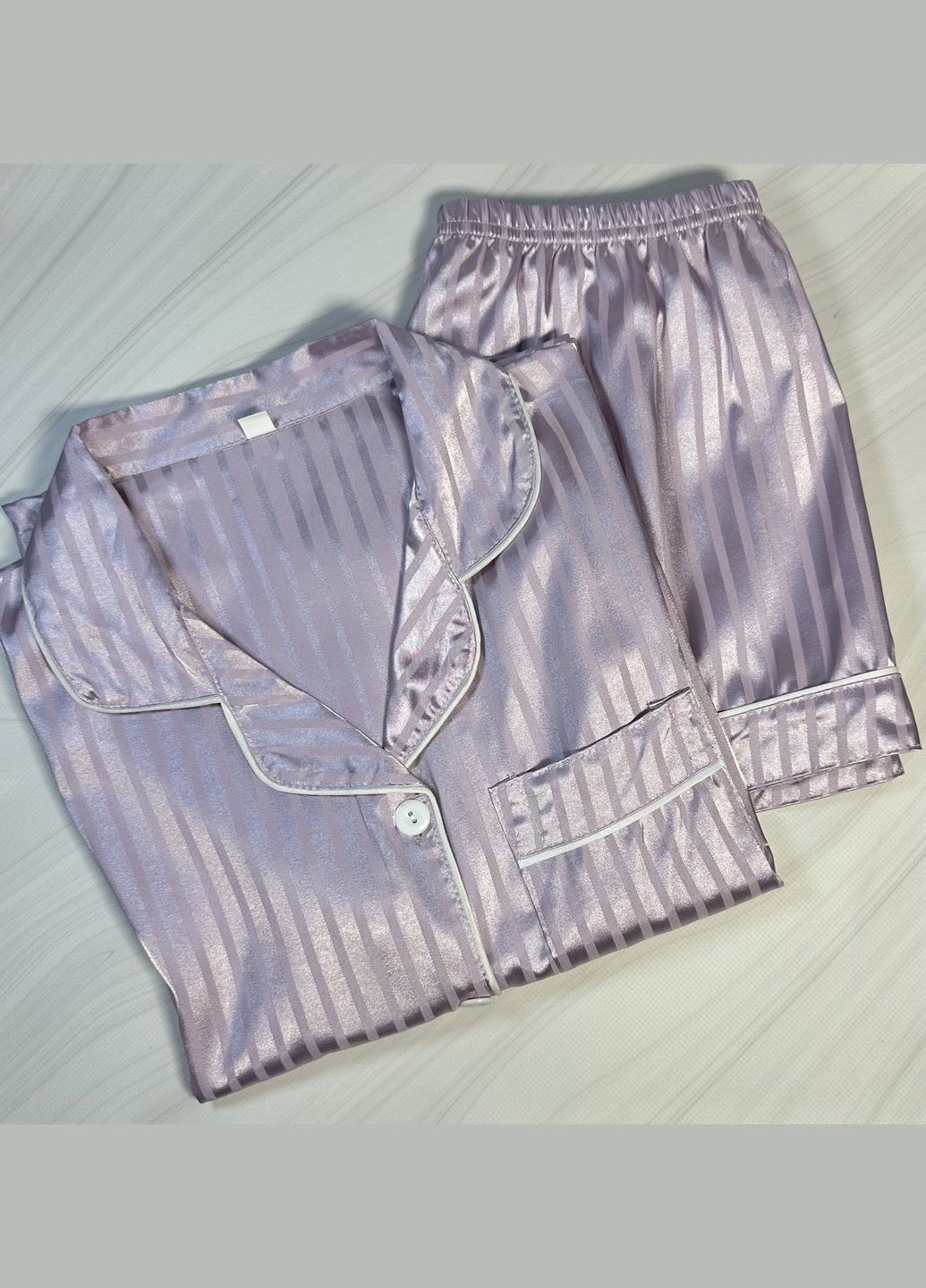 Светло-розовая легкая женская пижама с коротким рукавом и шортами. No Brand